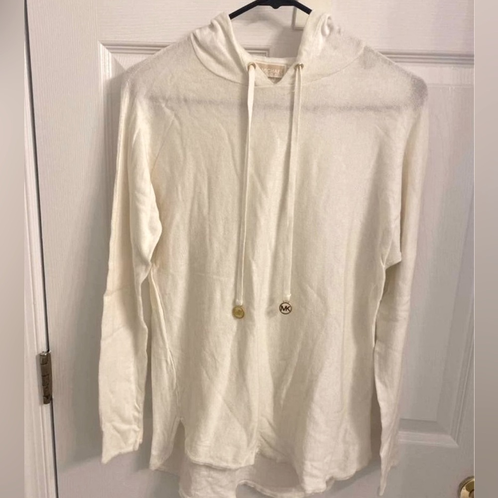 MK Sweater small